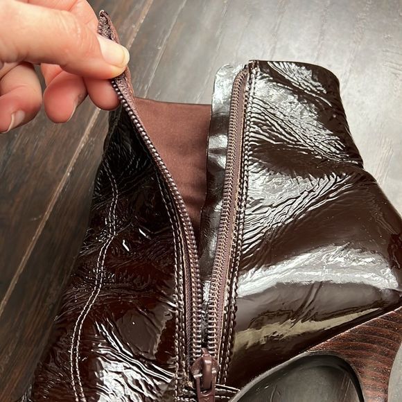 Bos. & Co. | Burgundy leather ankle boot heels - Picture 4 of 10